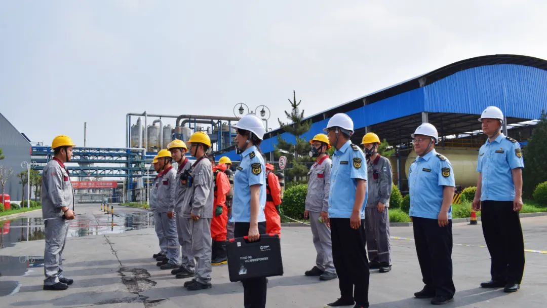 演“真”練“實(shí)”，赫達(dá)集團(tuán)開(kāi)展氯甲烷泄漏事故應(yīng)急演練